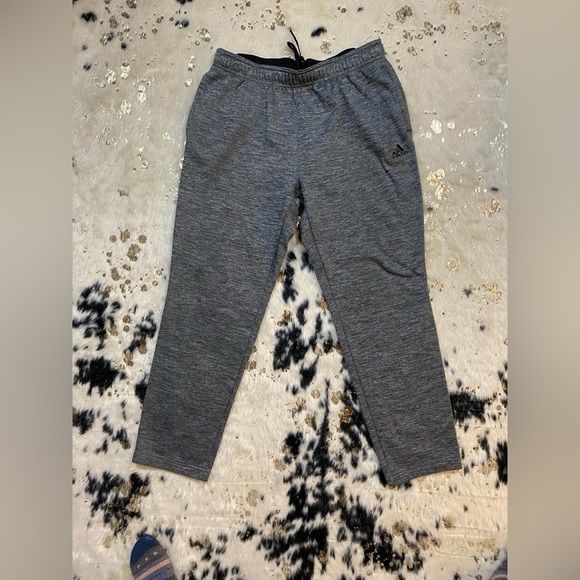 𝅺LARGE Grey Adidas Climawarm Sweatpants - Picture 1 of 6